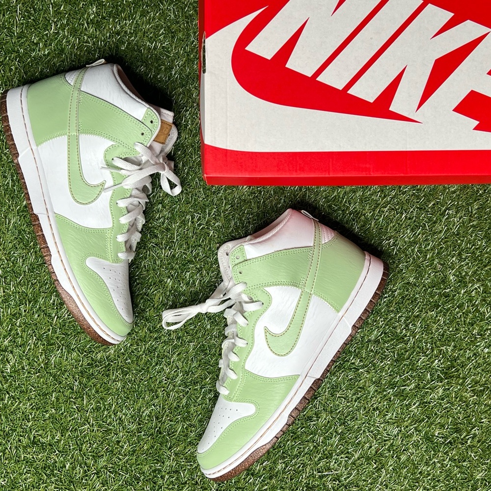 Nike Dunk High Inspected by Swoosh”Honeydew”
